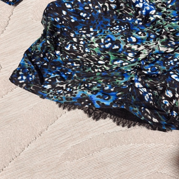 bebe Multicolor Animal Print Long Sleeve Dress - Picture 4 of 4